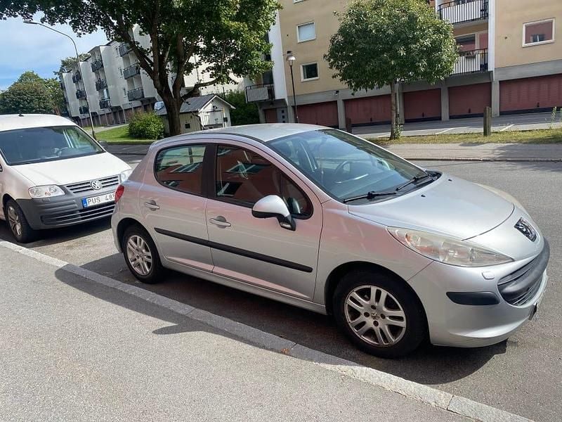 Begagnad 2007 Peugeot 207 Halvkombi | 23 500 kr (Marknadspris) - Bild 1/4