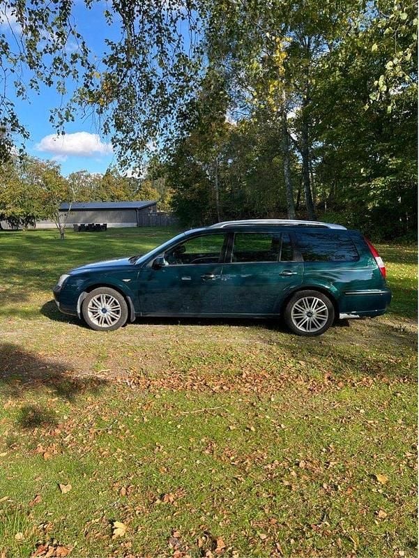 Grön Begagnad 2007 Ford Mondeo Kombi | 6 000 kr (Superpris) - Bild 1/4