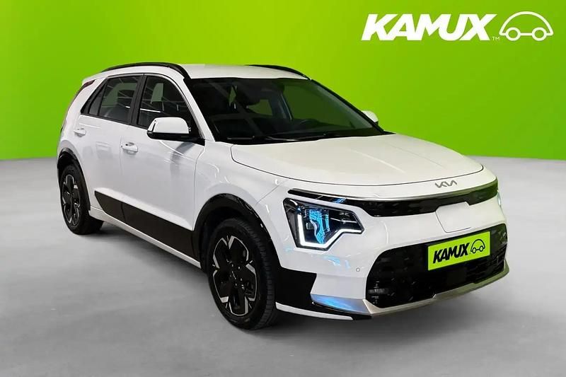 Vit Begagnad 2022 Kia e-Niro 2 SUV | 308 900 kr - Bild 1/4