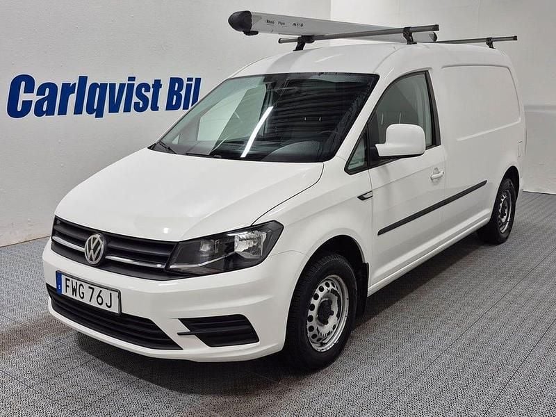 Vit Begagnad 2019 VW Caddy Maxi Minibuss | 209 000 kr (Marknadspris) - Bild 1/4
