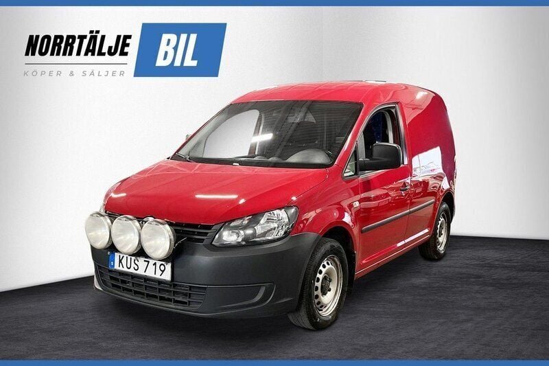 Röd Begagnad 2015 VW Caddy Minibuss | 74 900 kr (Marknadspris) - Bild 1/4