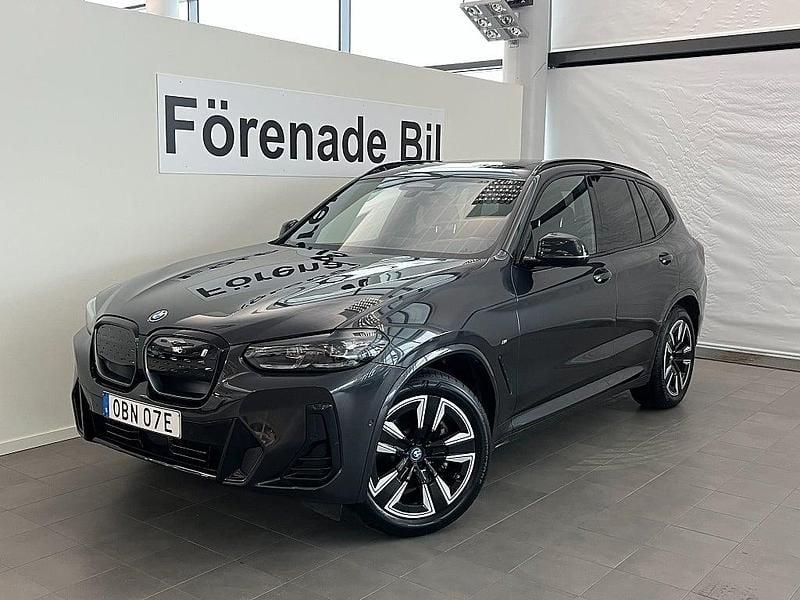 Begagnad BMW iX3 M Sport 210 kW (286 HK) 2024 Sophistogrå metallic SUV