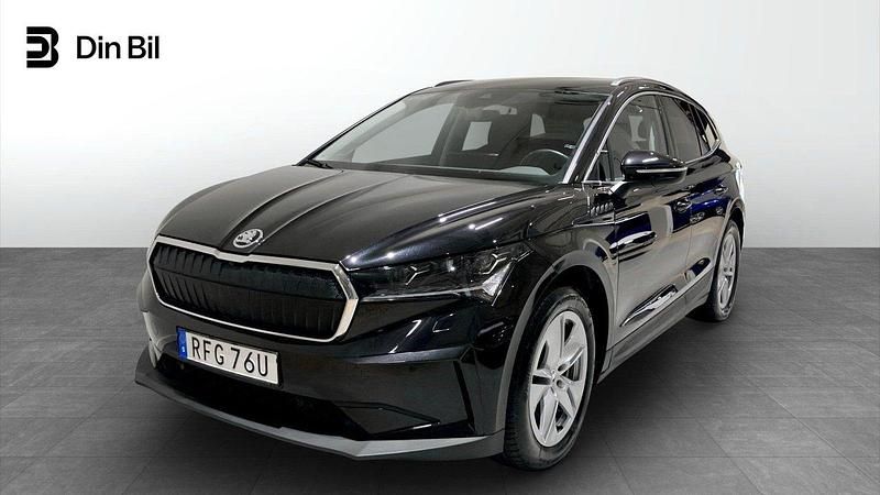 Svart (black magic metallic) Begagnad 2022 Skoda Enyaq iV SUV | 454 900 kr (Lite dyr) - Bild 1/4