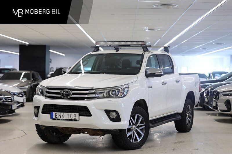 Vit Begagnad 2017 Toyota HiLux Premium Pickup | 349 900 kr (Marknadspris) - Bild 1/3