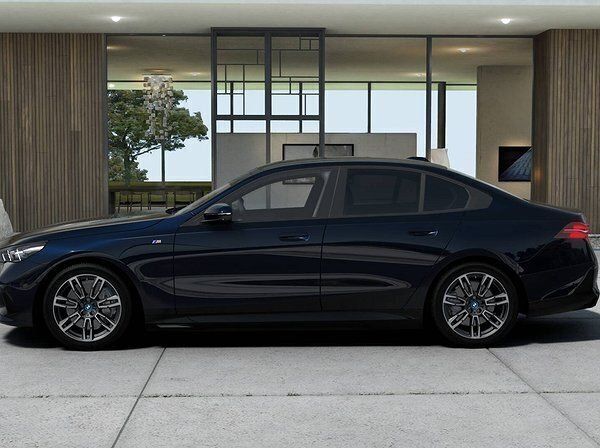 Begagnad BMW i5 Shadowline 442 kW (601 HK) 2024 Svart Sedan