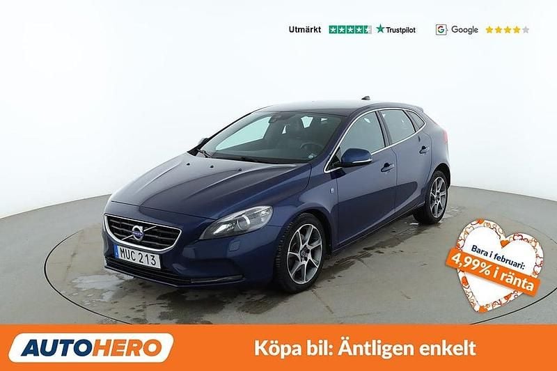 Begagnad Volvo V40 R-Design 124 HK (91 kW) 2015 Svart Halvkombi
