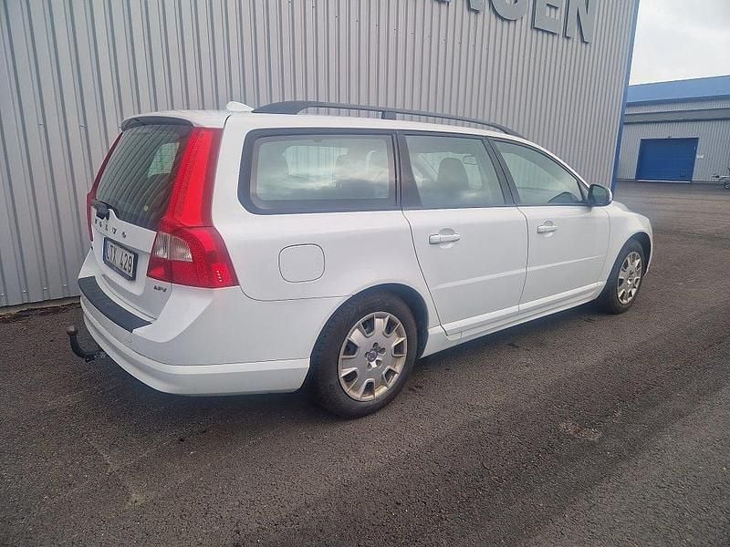 Begagnad Volvo V70 232 HK (170 kW) 2011 Vit Kombi