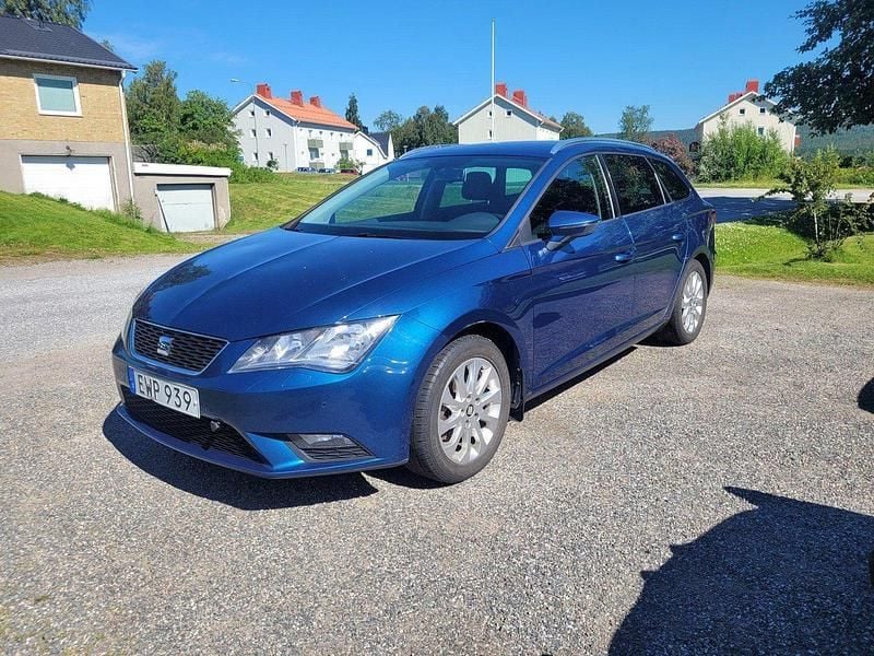 Blå Begagnad 2015 Seat Leon ST 4Drive Kombi | 93 000 kr (Bra pris) - Bild 1/4