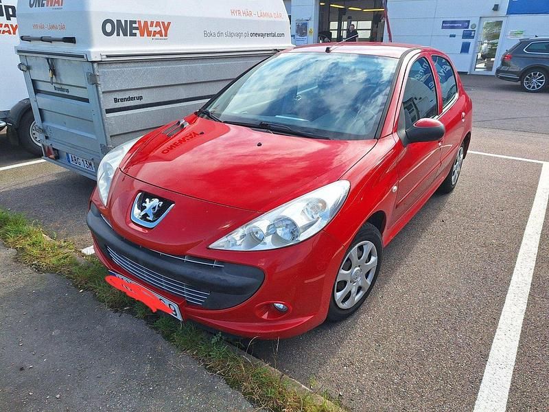 Begagnad 2010 Peugeot 206+ Halvkombi | 32 900 kr (Lite dyr) - Bild 1/4
