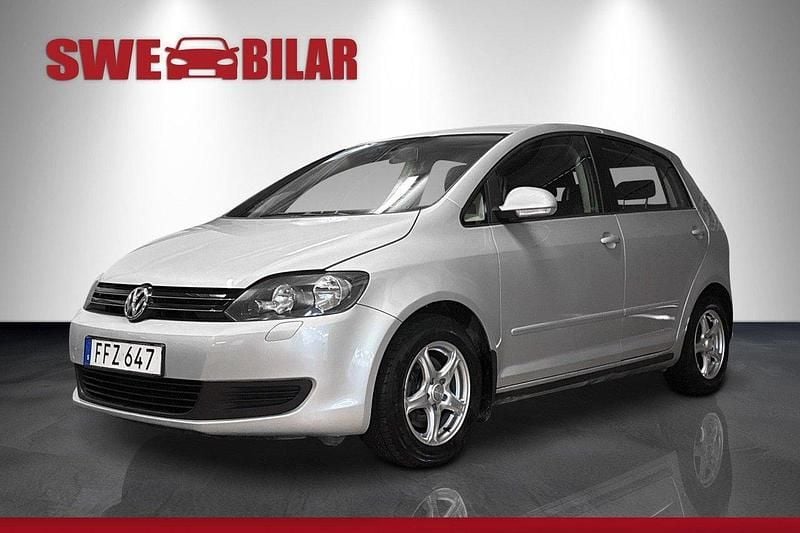 Silver Begagnad 2010 VW Golf Plus Cross Minibuss | 69 900 kr (Marknadspris) - Bild 1/4