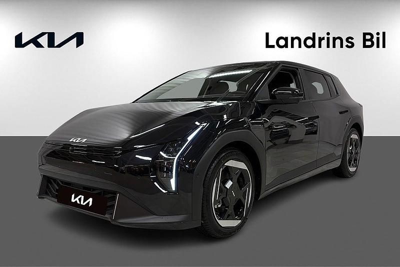 Ny 2025 Kia EV4 Plus Halvkombi | 521 000 kr (Marknadspris) - Bild 1/4