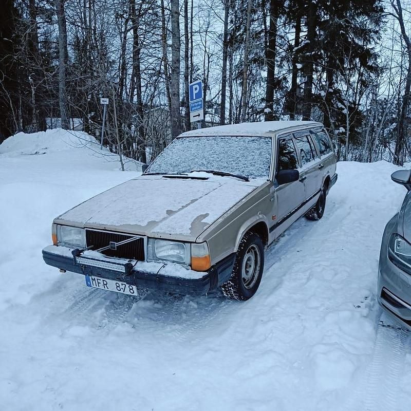 Begagnad Volvo 740 113 HK (83 kW) 1987 Kombi