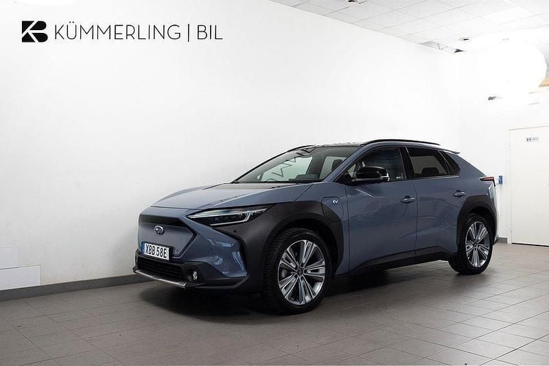 Grå Begagnad 2022 Subaru Solterra SUV | 364 900 kr (Superpris) - Bild 1/4