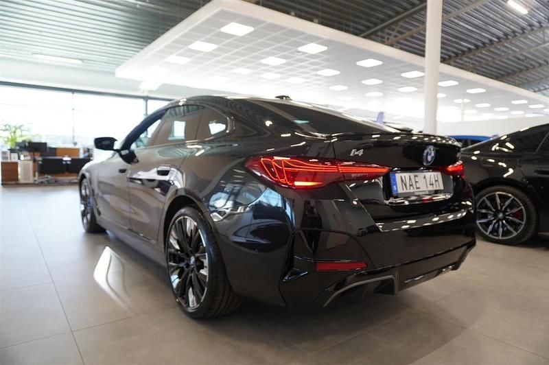 Okänd Ny 2025 BMW i4 Efficient Dynamics Sedan | 803 800 kr (Lite dyr) - Bild 1/1