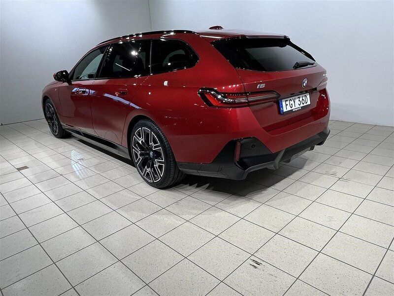 Begagnad BMW i5 M Sport 442 kW (601 HK) 2024 Svart Sedan