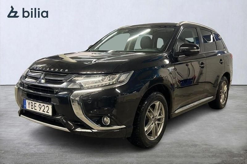 Svart Begagnad 2016 Mitsubishi Outlander SUV | 152 000 kr (Marknadspris) - Bild 1/4