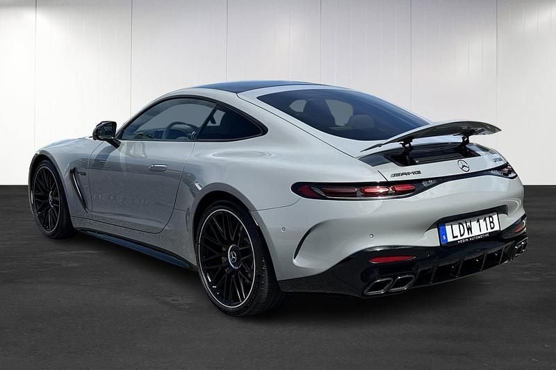 Begagnad Mercedes AMG GT 63 AMG 585 HK (430 kW) 2024 Grå (grey) Sportkupé