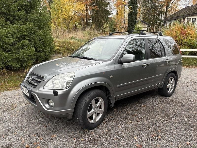 Grå Begagnad 2006 Honda CR-V SUV | 15 000 kr (Bra pris) - Bild 1/4