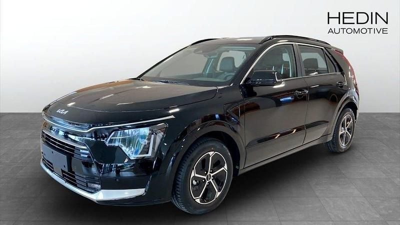 Svart Ny 2025 Kia Niro SUV | 336 000 kr - Bild 1/4