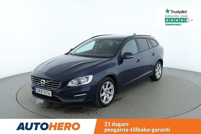 Blå Begagnad 2014 Volvo V60 Kinetic Kombi | 137 000 kr (Marknadspris) - Bild 1/4