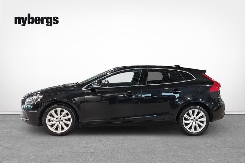 Begagnad Volvo V40 Business Edition 192 HK (141 kW) 2015 Svart