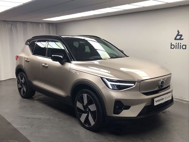 Grå Begagnad 2022 Volvo XC40 Ultimate SUV | 599 000 kr - Bild 1/3