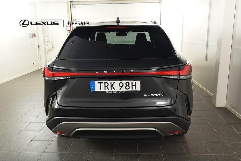 Begagnad Lexus RX350h 245 HK (180 kW) 2022 Svart SUV