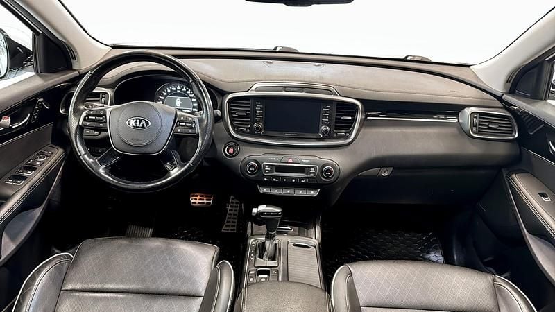 Begagnad Kia Sorento GT-Line 200 HK (147 kW) 2019 Vit SUV