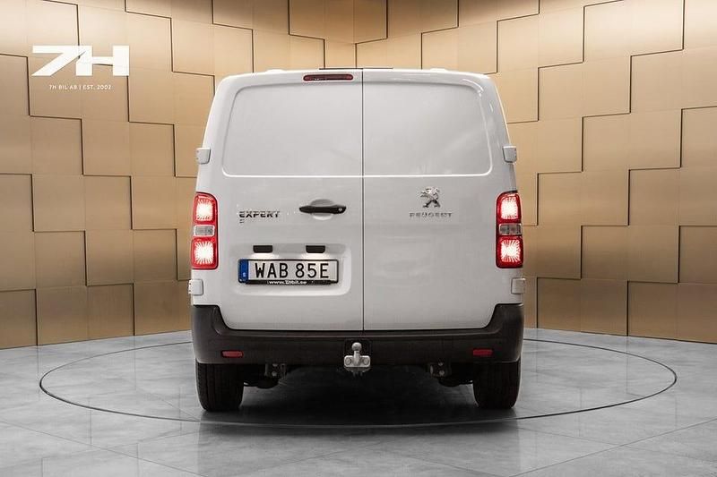 Begagnad Peugeot Expert 144 HK (105 kW) 2022 Vit Van