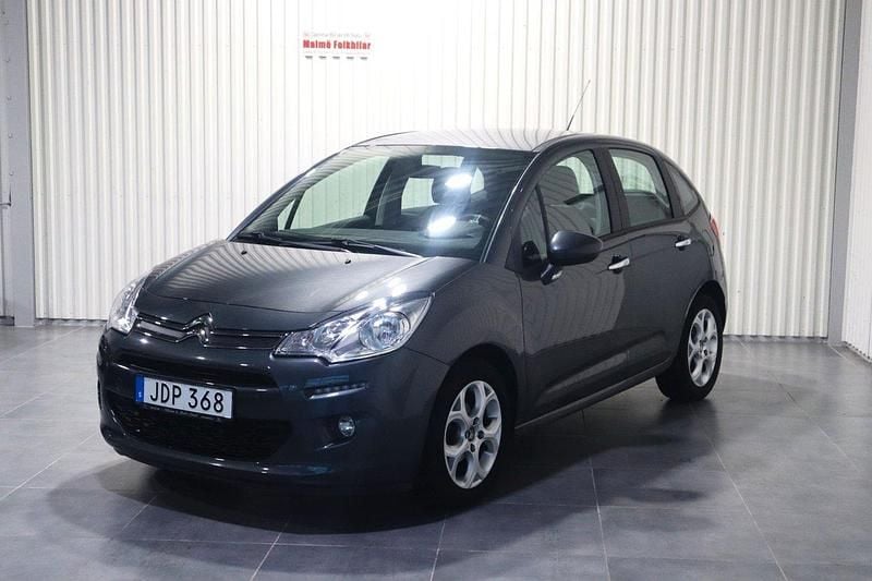 Grå Begagnad 2015 Citroën C3 Halvkombi | 69 900 kr (Marknadspris) - Bild 1/4