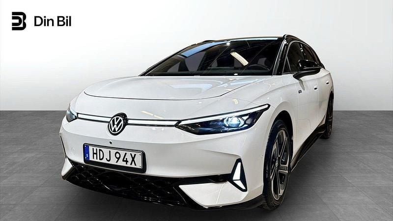 Vit Begagnad 2024 VW ID.7 GTX Sedan | 589 900 kr (Marknadspris) - Bild 1/4