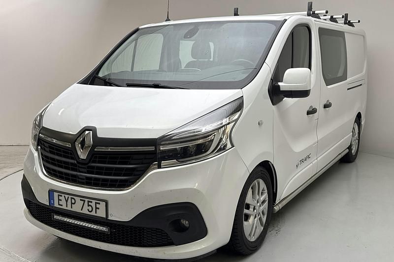 Vit Begagnad 2020 Renault Trafic Van | 269 000 kr - Bild 1/4