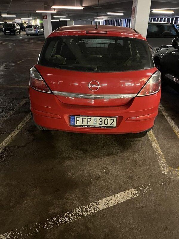 Röd Begagnad 2007 Opel Astra Halvkombi | 8 000 kr (Superpris) - Bild 1/3