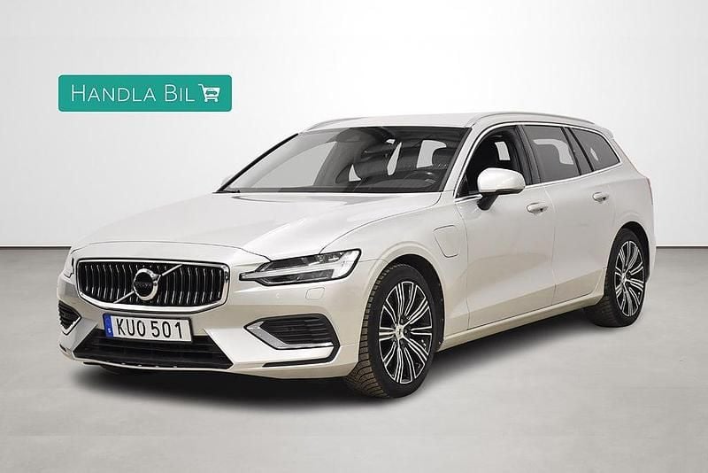 Begagnad Volvo V60 Inscription 253 HK (186 kW) 2021 Vit Kombi