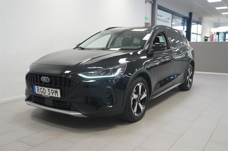 Begagnad Ford Focus Active 125 HK (91 kW) 2023 Svart Kombi