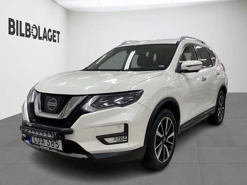 Vit Begagnad 2018 Nissan X-Trail Tekna SUV | 174 800 kr (Marknadspris) - Bild 1/4