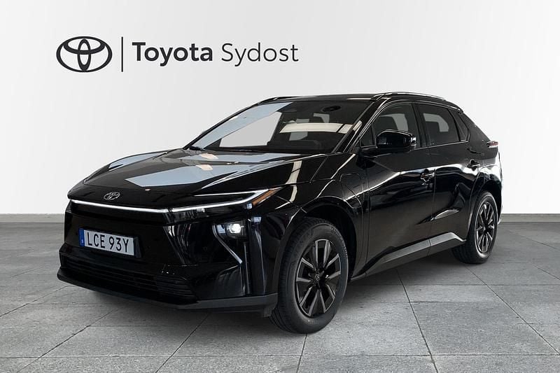 Ny Toyota bZ4X 2025 Svart SUV