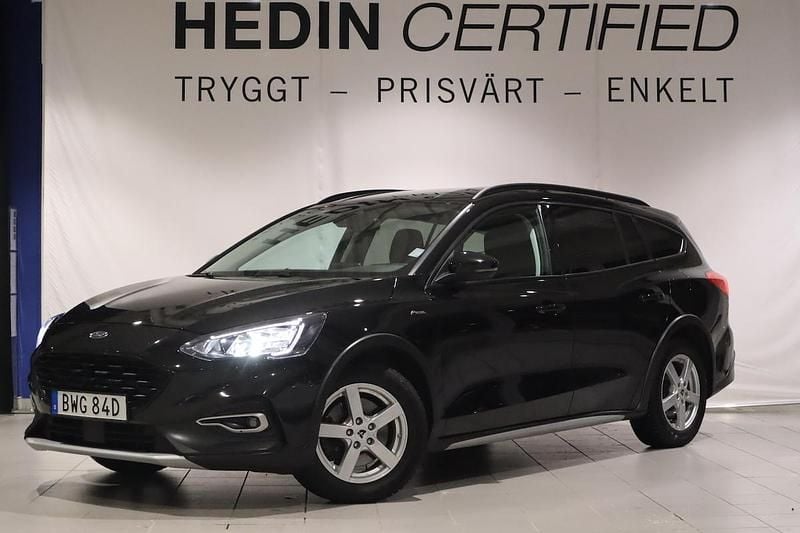 Svart Begagnad 2020 Ford Focus Active Kombi | 169 900 kr (Marknadspris) - Bild 1/4