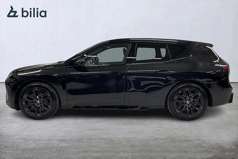 Begagnad BMW iX M Sport 400 kW (544 HK) 2026 Svart SUV