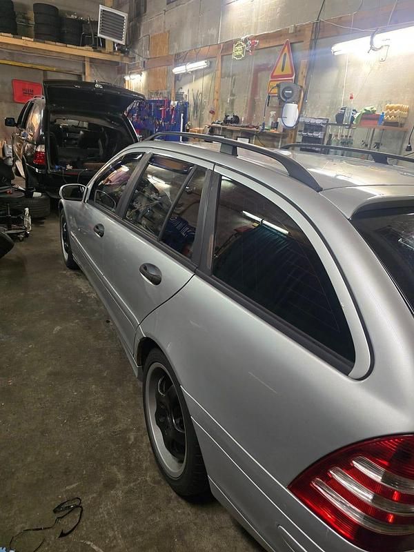 Begagnad Mercedes C180 143 HK (105 kW) 2006