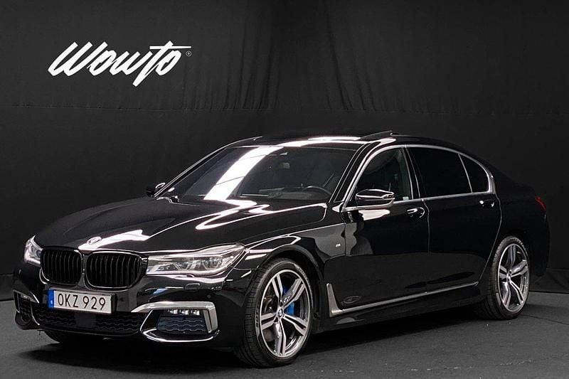 Svart Begagnad 2016 BMW 750L Executive Sedan | 479 800 kr - Bild 1/3