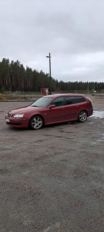 Begagnad 2006 Saab 9-3 Kombi | 25 000 kr (Marknadspris) - Bild 1/4