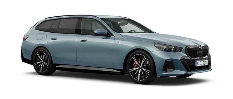 Grön Ny 2025 BMW 530e Kombi | 797 000 kr - Bild 1/1