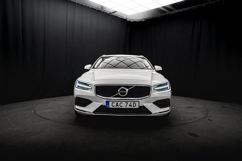 Begagnad Volvo V60 340 HK (250 kW) 2020 Vit Kombi