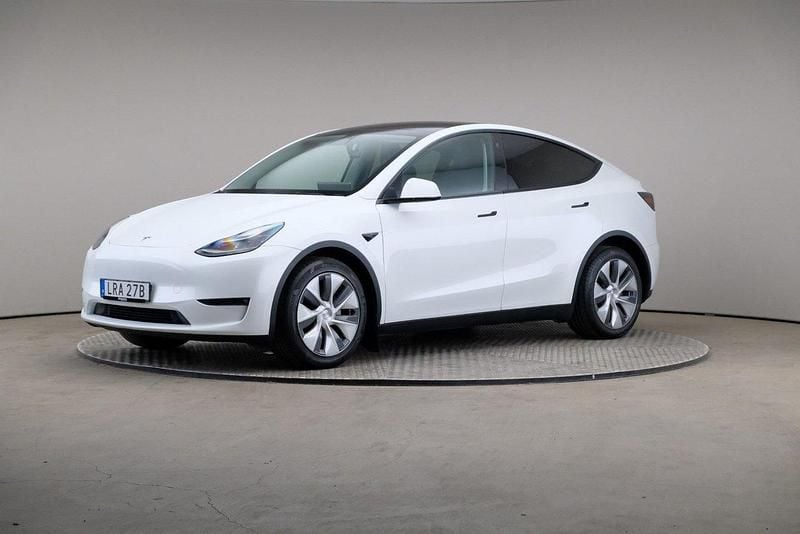 Vit Begagnad 2023 Tesla Model Y Long Range AWD SUV | 389 000 kr - Bild 1/4