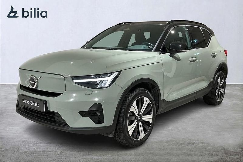 Grön Begagnad 2022 Volvo XC40 Plus SUV | 359 000 kr (Bra pris) - Bild 1/3