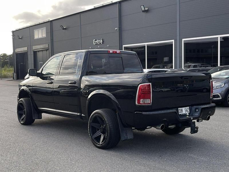 Svart Begagnad 2013 Dodge Ram Pickup | 259 000 kr (Lite dyr) - Bild 1/4