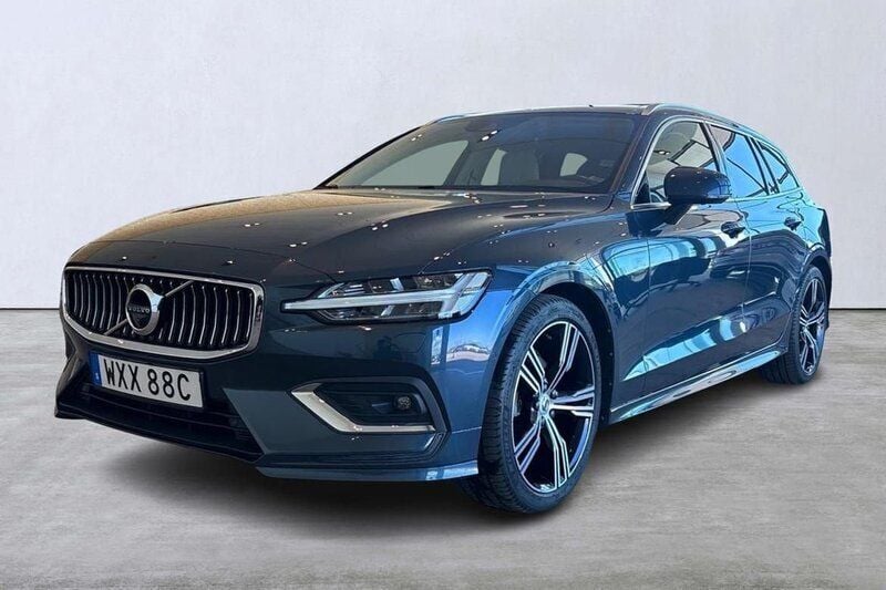 Mörkblå Begagnad 2019 Volvo V60 Inscription Kombi | 329 000 kr (Lite dyr) - Bild 1/4