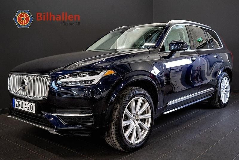 Blå Begagnad 2016 Volvo XC90 Inscription SUV | 389 900 kr (Superpris) - Bild 1/4
