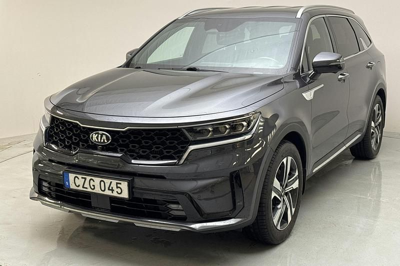 Grå Begagnad 2021 Kia Sorento Advance SUV | 396 000 kr - Bild 1/4